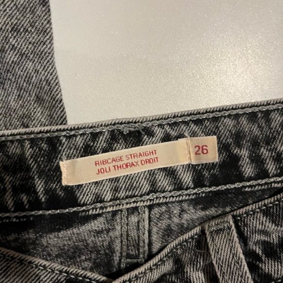 Levi’s Ribcage Straight Women’s Jeans Size 26 - Picture 2 of 4